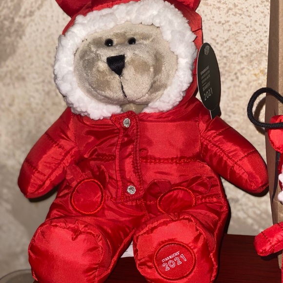 Starbucks 2021 Bearista bear, Bearista ornament & cold cup ornament - Picture 2 of 5
